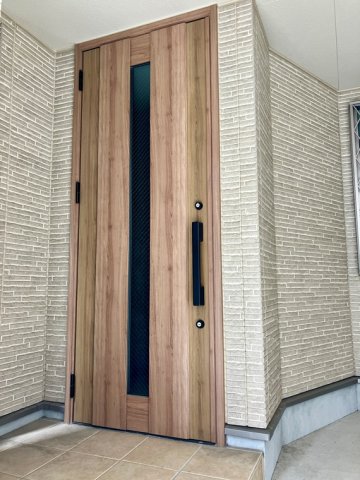 16/17 エントランス