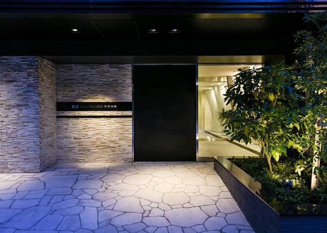 25/28 エントランス