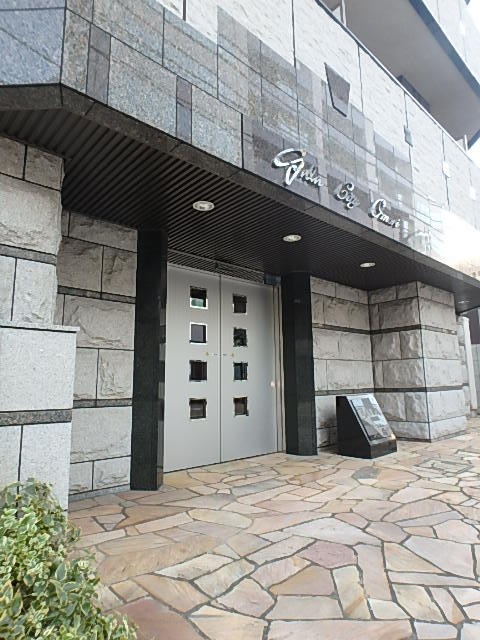 25/28 エントランス