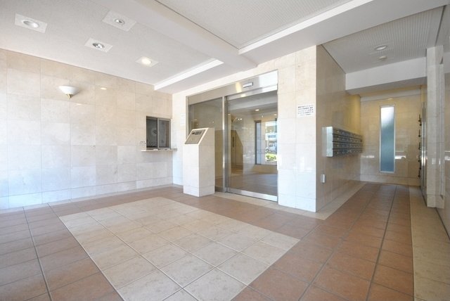 3/4 エントランス