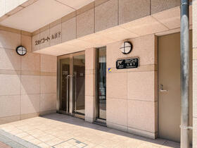 2/2 エントランス