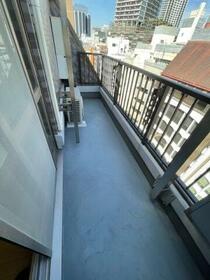 13/16 バルコニー