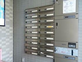 17/17 エントランス