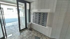 16/16 エントランス