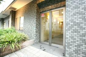 14/14 エントランス