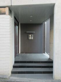 13/13 エントランス