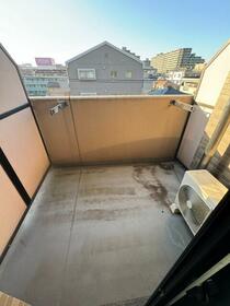 13/16 バルコニー