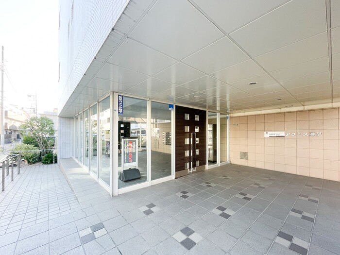 17/20 エントランス