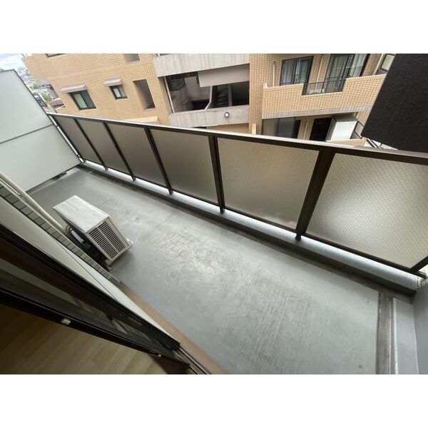 14/21 バルコニー