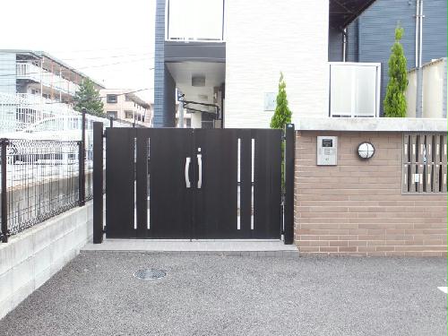 14/15 エントランス