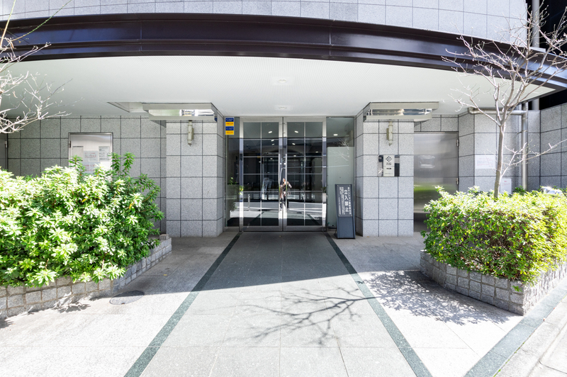 5/5 エントランス