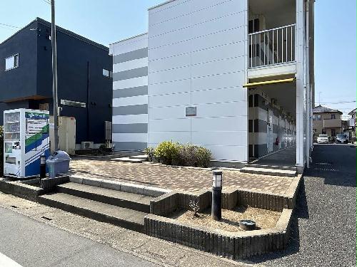 13/14 エントランス