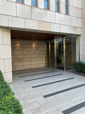 2/2 エントランス