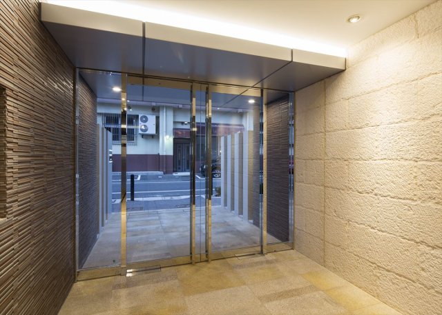 3/7 エントランス