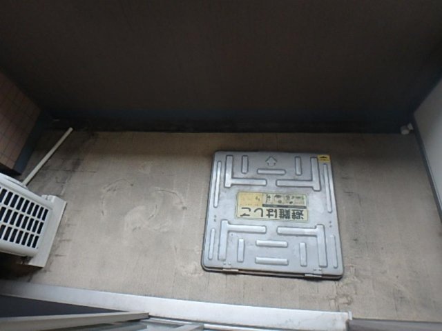 13/19 バルコニー