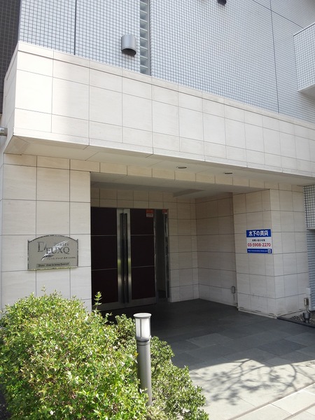 3/4 エントランス