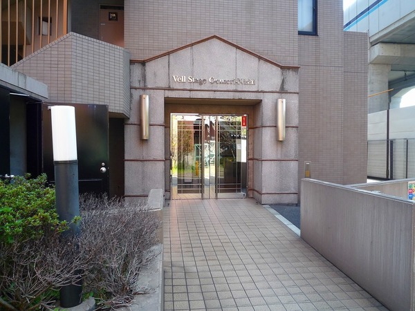 13/14 エントランス