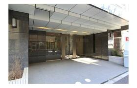 5/5 エントランス