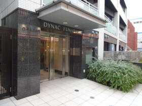 2/3 エントランス