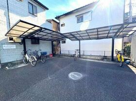 13/13 エントランス