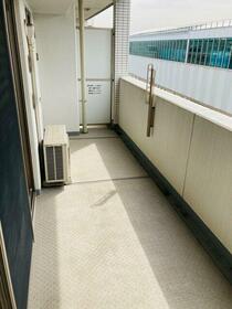 13/16 バルコニー