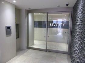 14/14 エントランス