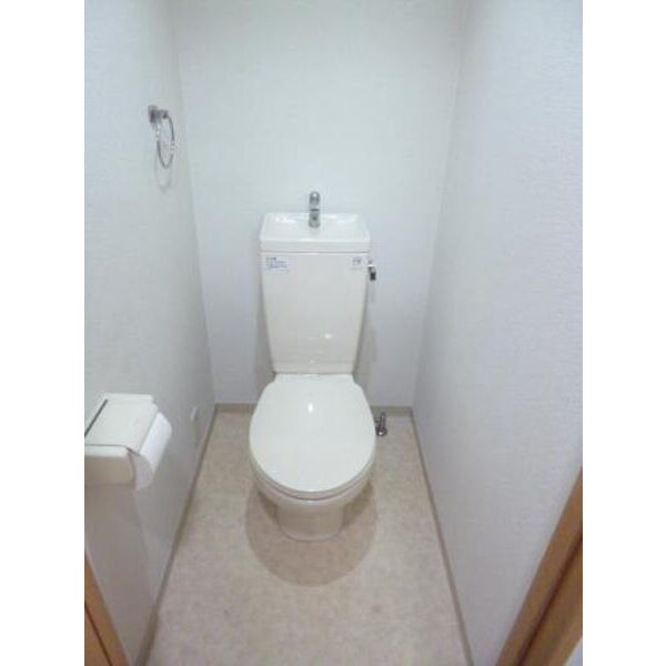 13/16 トイレ
