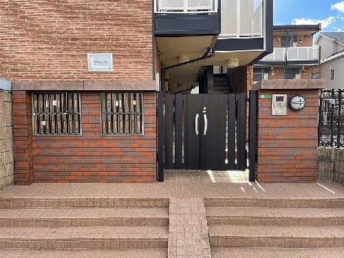 14/16 エントランス