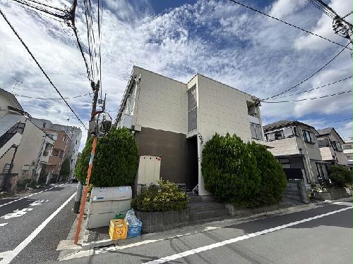 14/14 エントランス