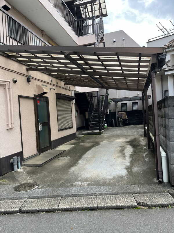 8/8 駐車場