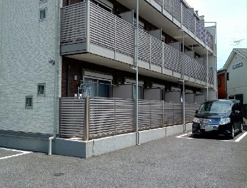 13/23 エントランス