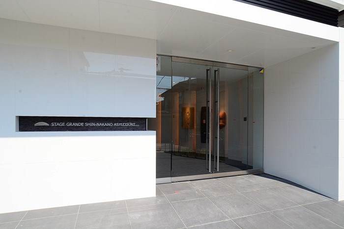 16/28 エントランス