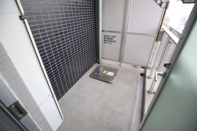 15/21 バルコニー