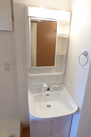 16/26 洗面