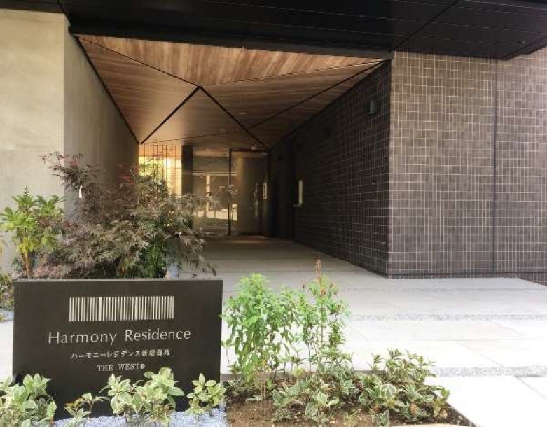 3/3 エントランス