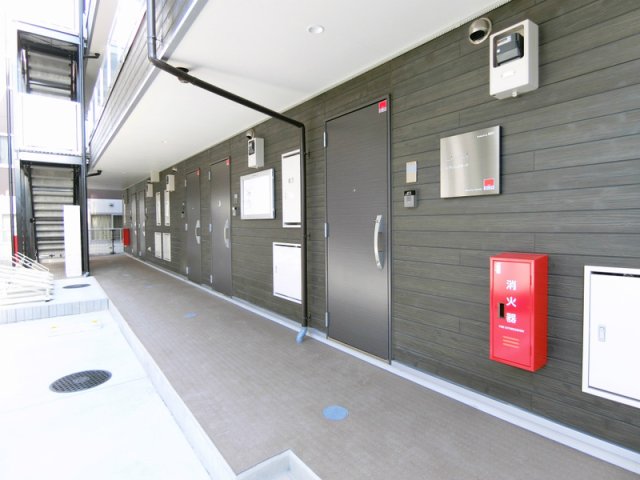 21/30 エントランス