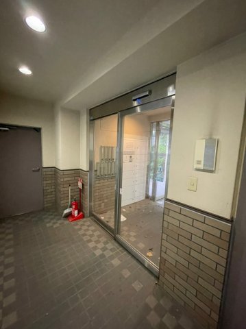 21/21 エントランス