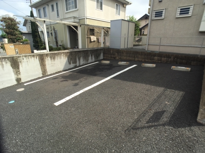 20/24 駐車場