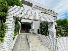 17/17 エントランス