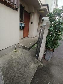 16/18 エントランス