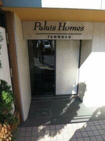 16/16 エントランス