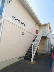 16/16 エントランス