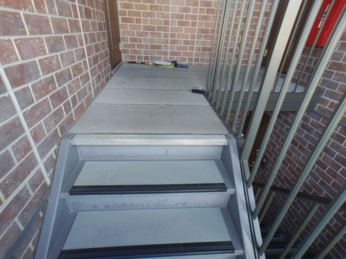 17/19 エントランス