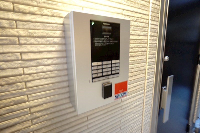 22/22 エントランス