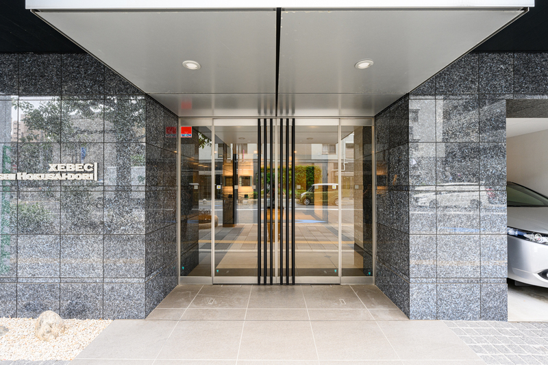 2/2 エントランス