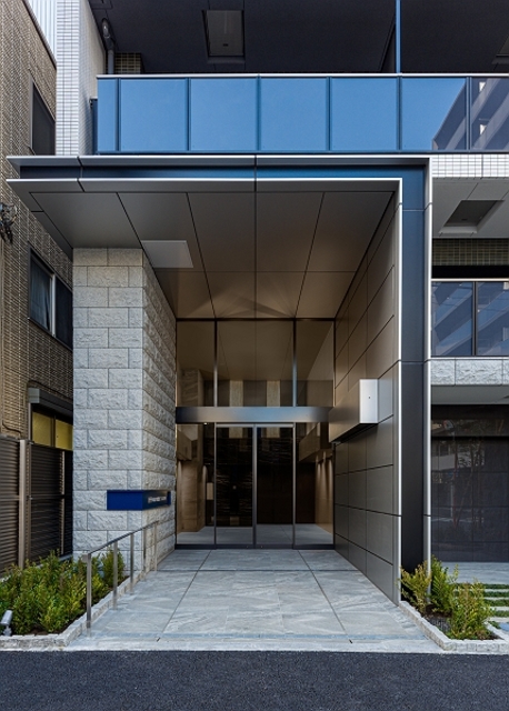 27/30 エントランス