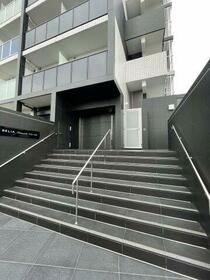 16/16 エントランス