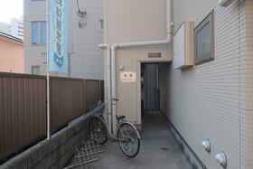 2/2 エントランス