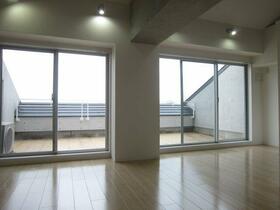 4/15 リビング/ダイニング