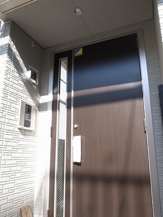 16/21 エントランス